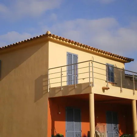 La Vigne Pour 6 En Bord De Plage Tatil Evi Galeria (Corsica)