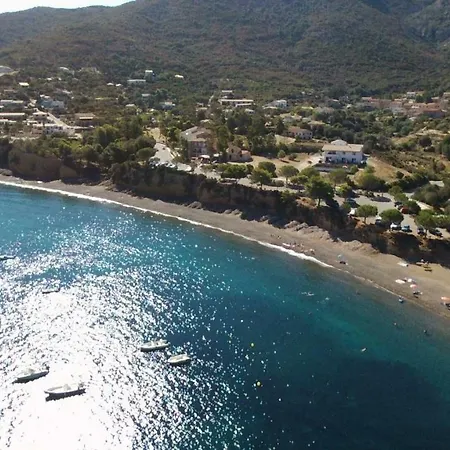 La Vigne Pour 6 En Bord De Plage Galeria (Corsica)