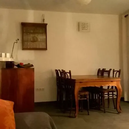 La Vigne Pour 6 En Bord De Plage * Galeria (Corsica)